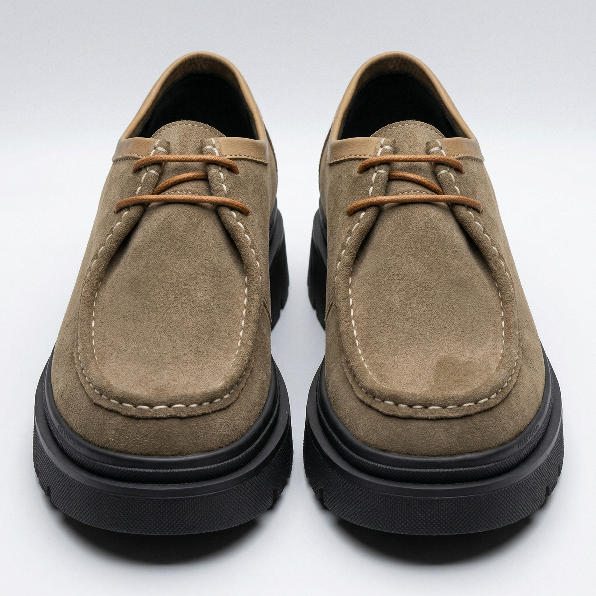 VELLANTE – SAND SUEDE DERBY