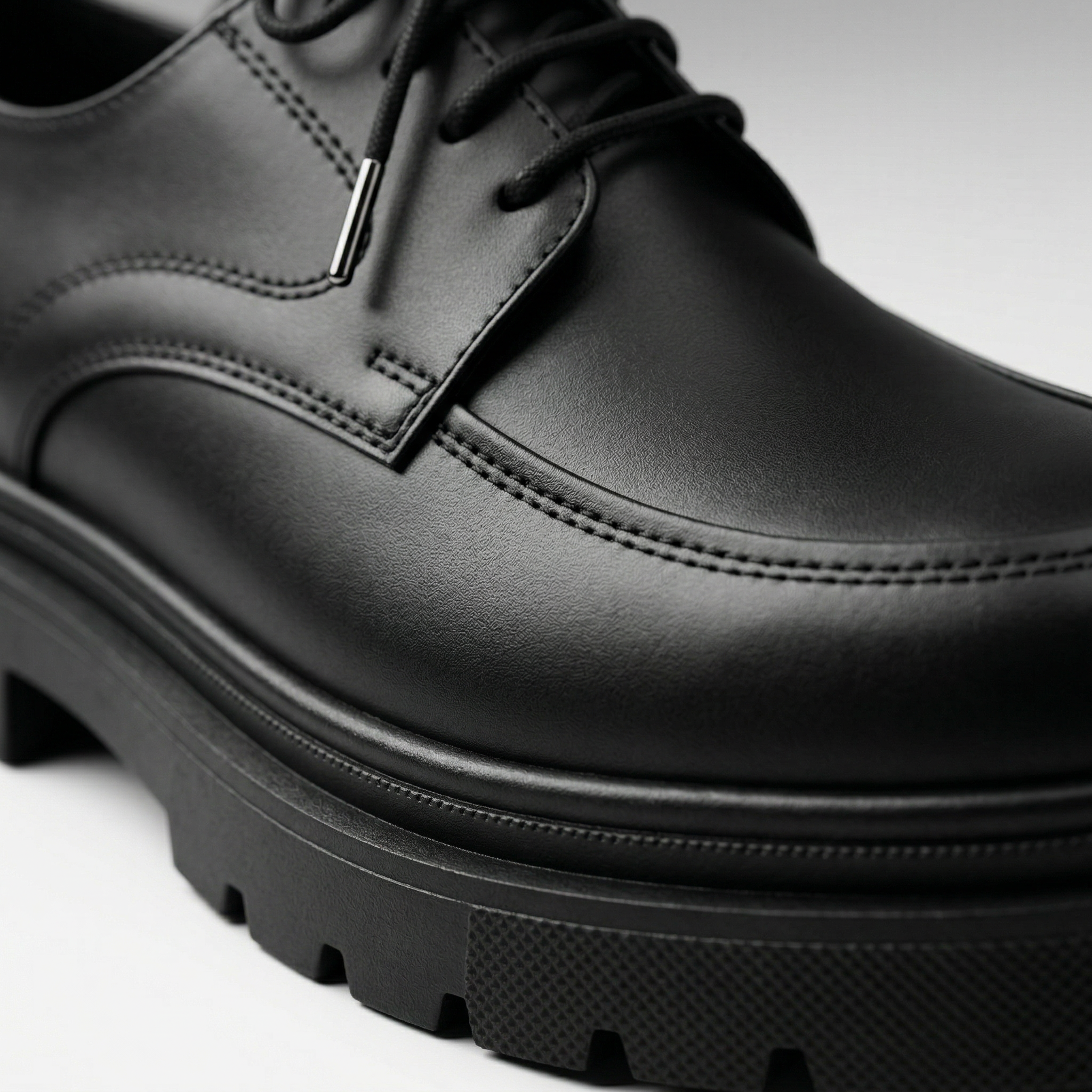 VELLANTE – BLACK REFINED DERBY