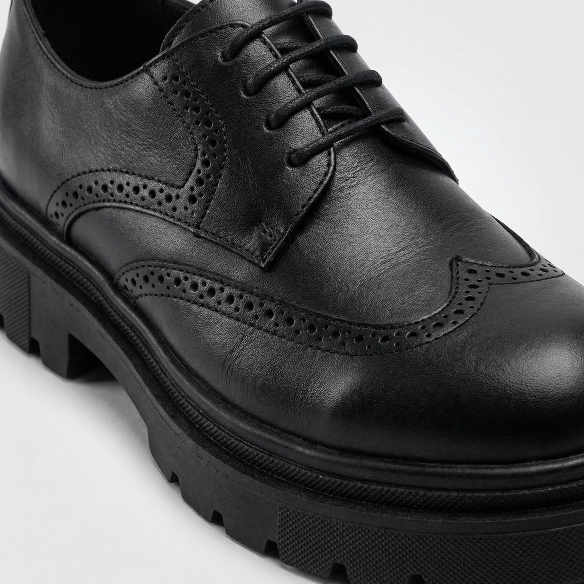 VELLANTE – BLACK BROGUE DERBY